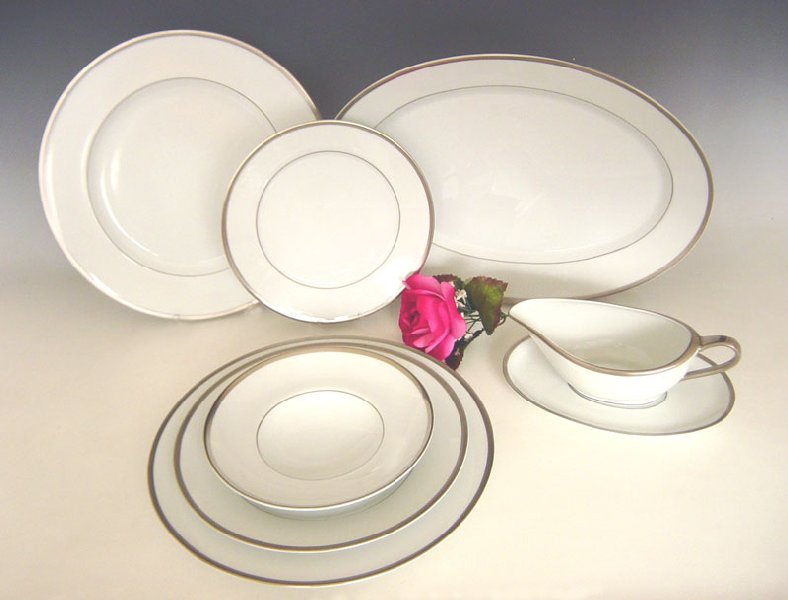 Decorato con filo Platino Satinato