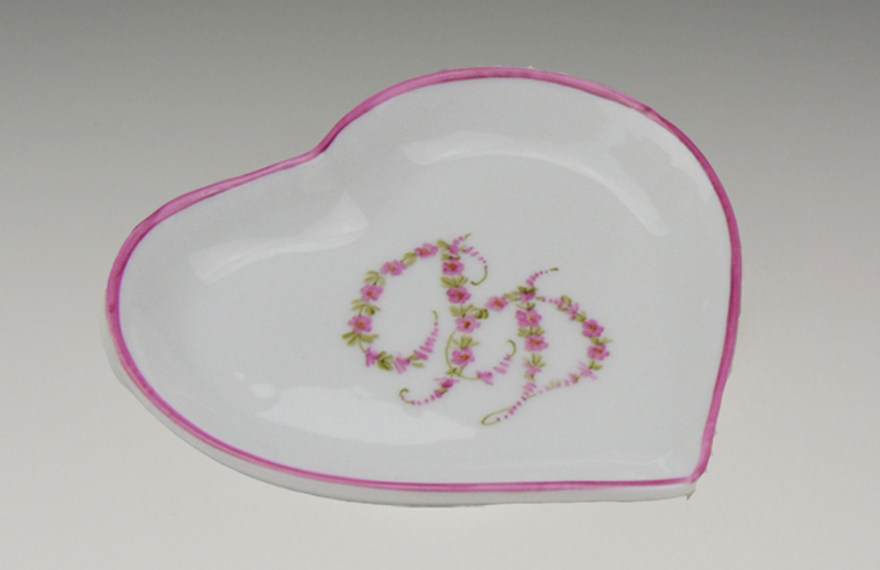 Vassoietto Cuore filo con sigla fiorita Rosa